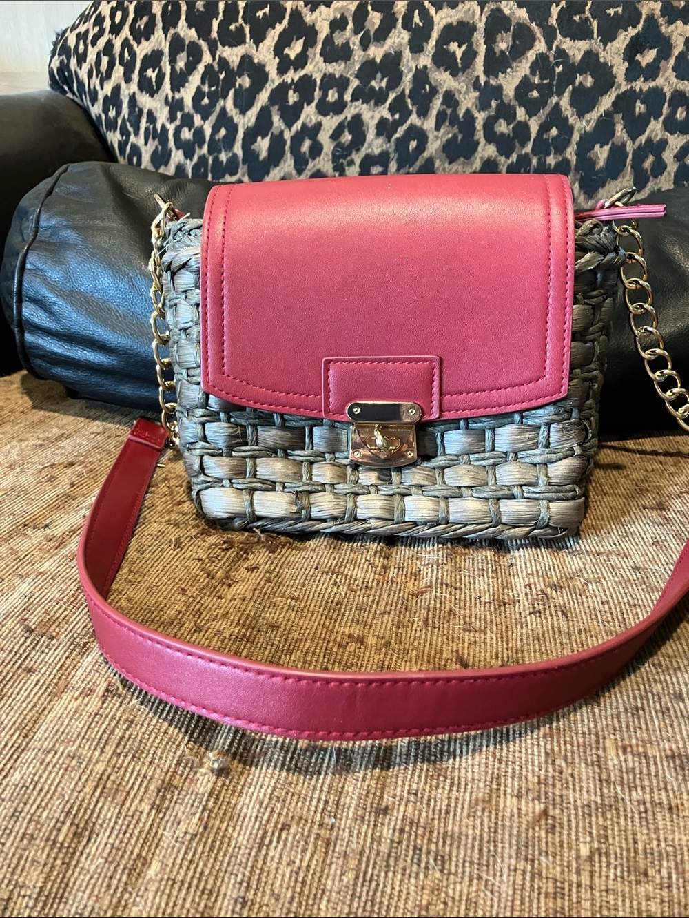Parfois  lizz1 Women's Pink Woven Crossbody Bag with Gold Hardware